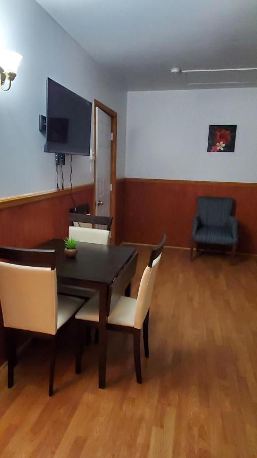 Hotel Fleurs Karaibes Saint-Alexandre-de-Kamouraska المظهر الخارجي الصورة